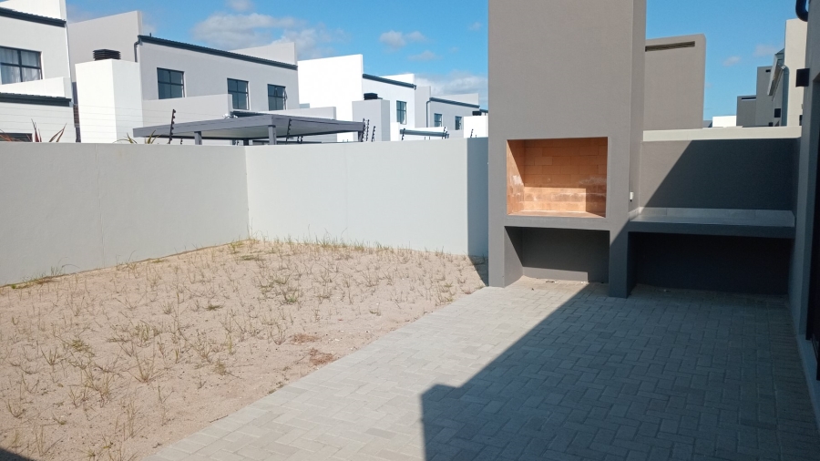 3 Bedroom Property for Sale in Sandown Western Cape